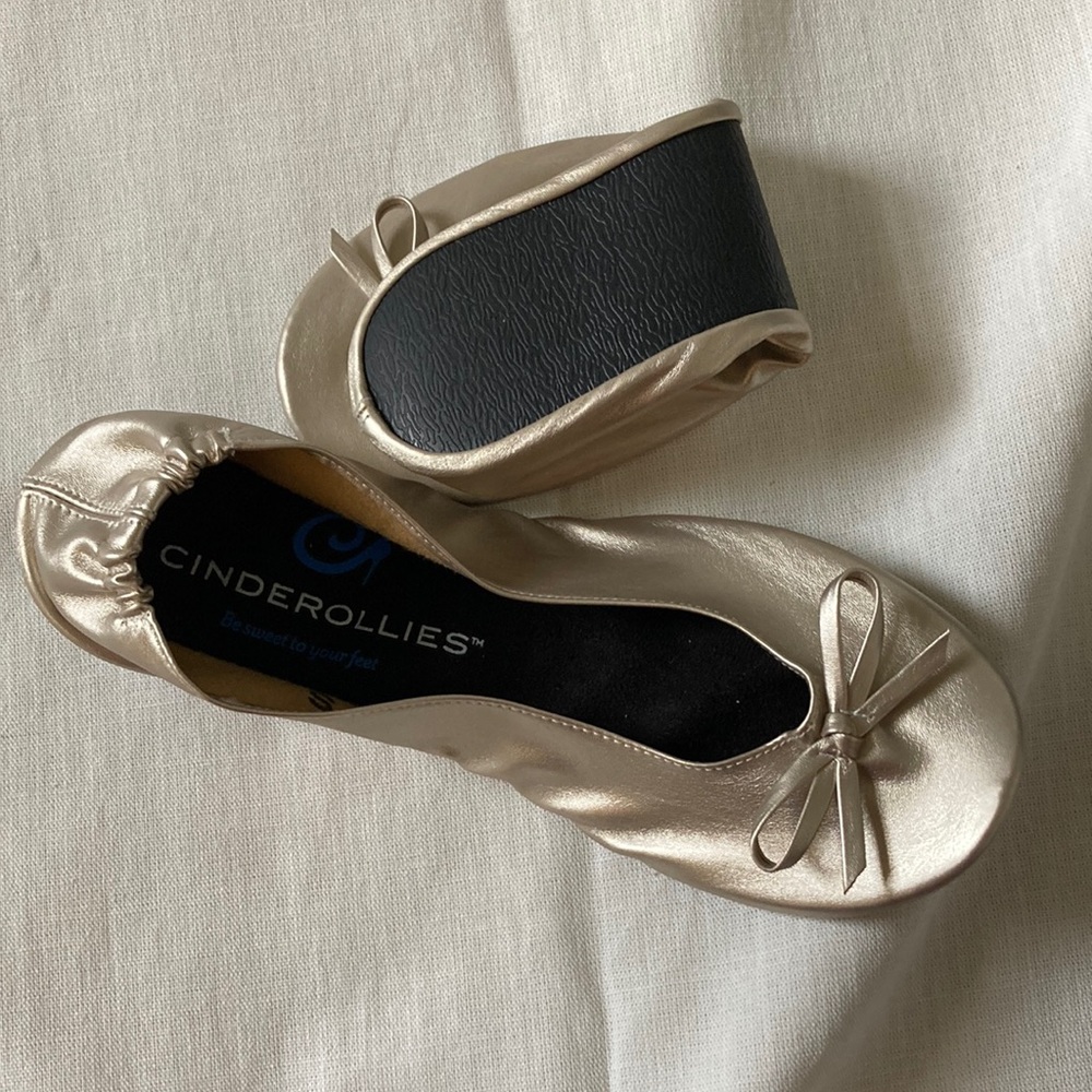Cinderollies, ballet flats, gold, size small